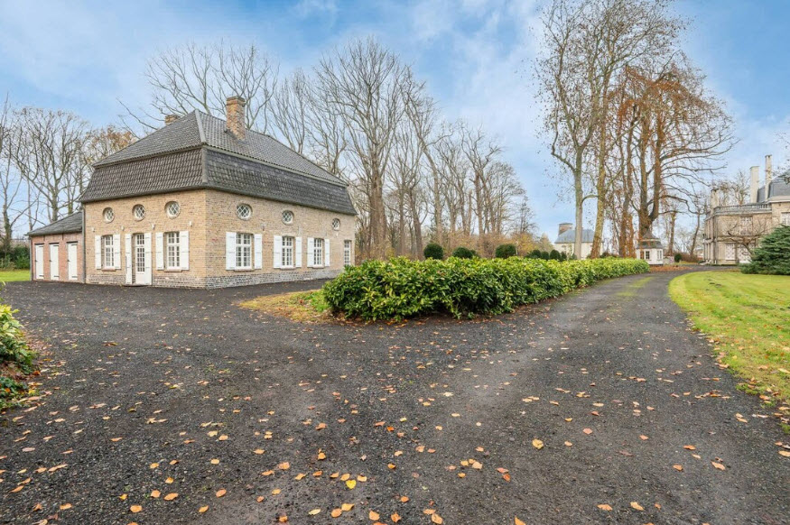 Kasteel Ter Waere, Belgium